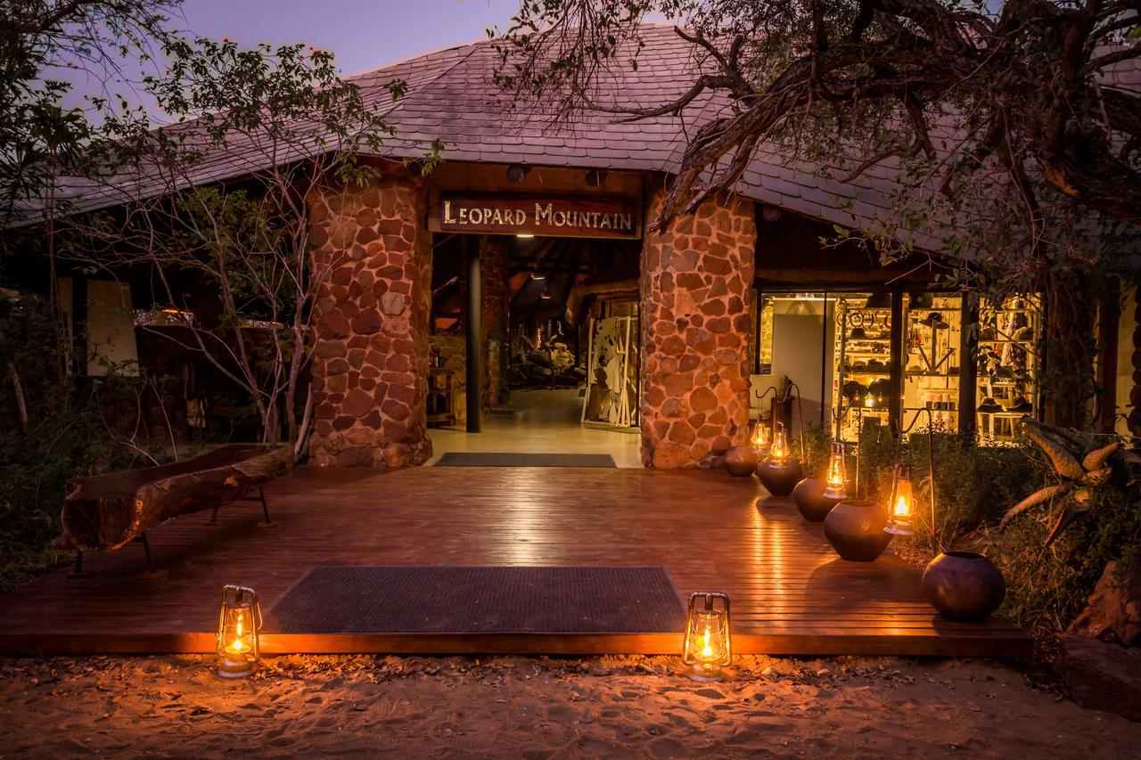 ลีโอพาร์ด เมาน์เทน ซาฟารี ลอดจ์ Villa Manyoni Private Game Reserve ภายนอก รูปภาพ