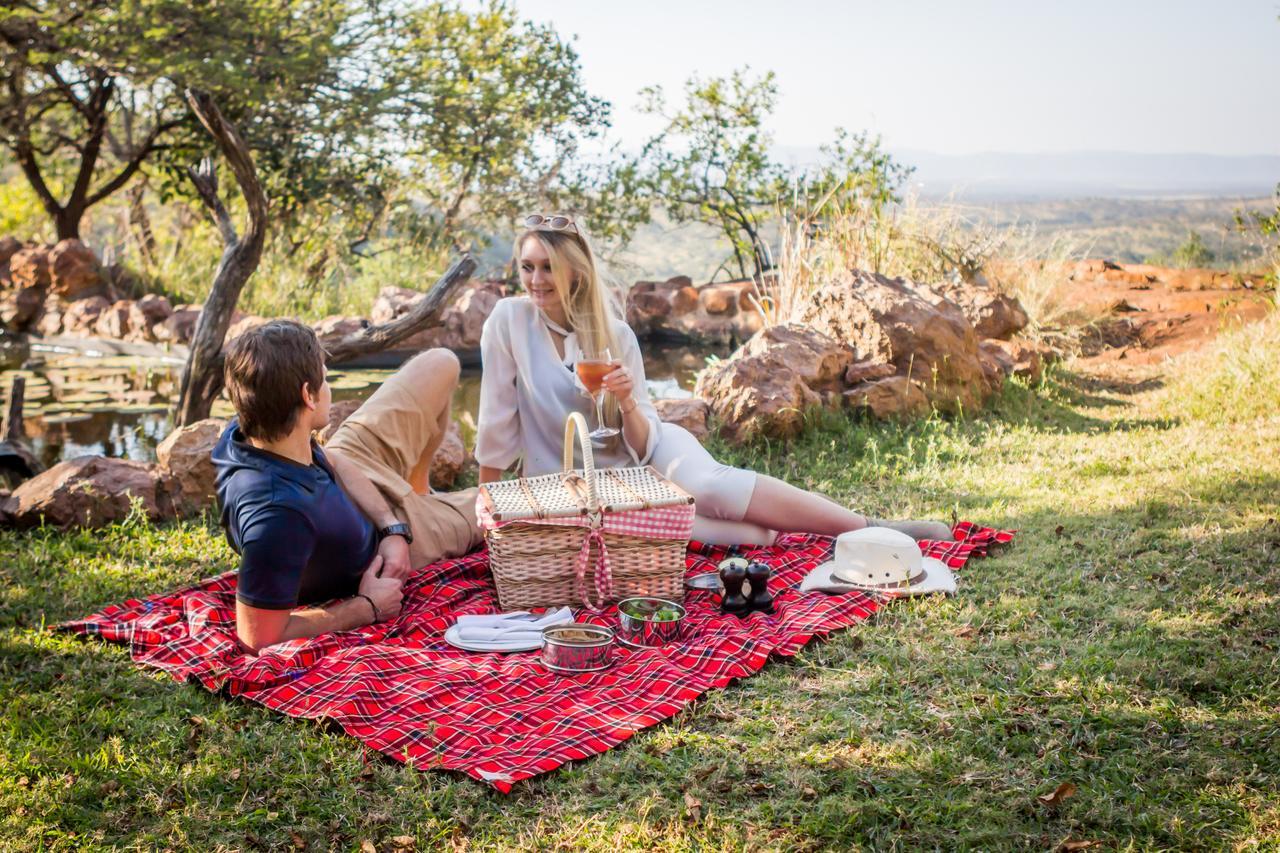 ลีโอพาร์ด เมาน์เทน ซาฟารี ลอดจ์ Villa Manyoni Private Game Reserve ภายนอก รูปภาพ